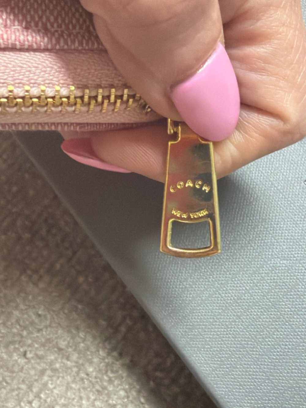 Coach Pink Signature Zip-Around Wallet with Gold Logo - Picture 4 of 4